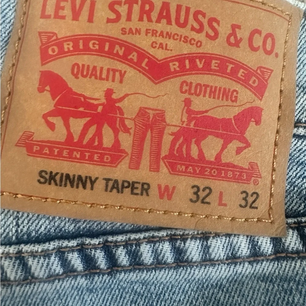 NWT Men’s Levi’s Skinny Taper‎ Paint Splatter Jeans 32 x 32